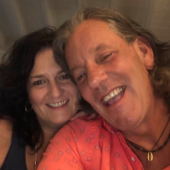 Meet your Posher, Lisa - Picture 2 of 2